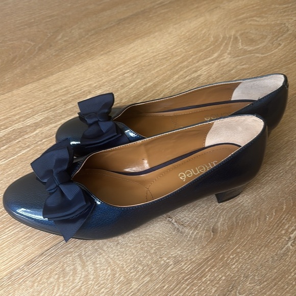 J.Renee Blue Flats with Bow Detail - Picture 12 of 12